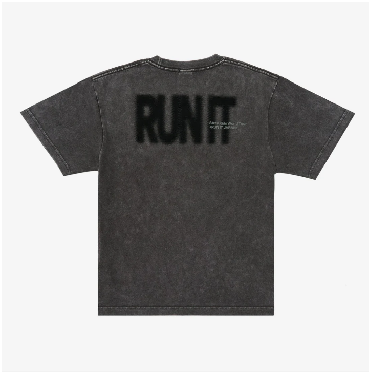 STRAYKIDS WOLRD TOUR [RUN IT JAPAN] OFFICIAL MD PHOTO SHIRT