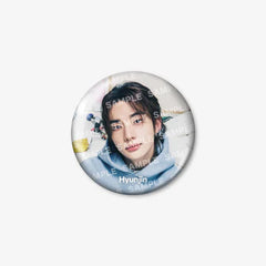 STRAYKIDS WOLRD TOUR [RUN IT JAPAN] OFFICIAL MD PHOTO BADGE HYUNJIN