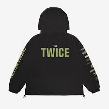 TWICE [THIS IS FOR WORLD TOUR IN JP] WIND BREAKER