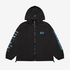 TWICE [THIS IS FOR WORLD TOUR IN JP] WIND BREAKER